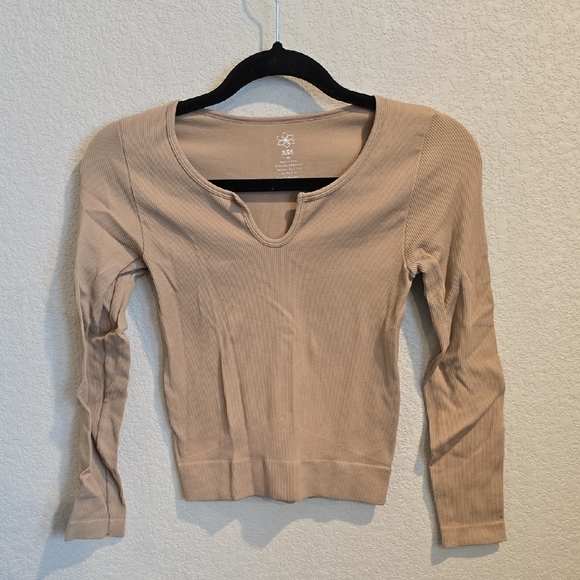 Aura Tan Ribbed Long Sleeve Top - Picture 1 of 3